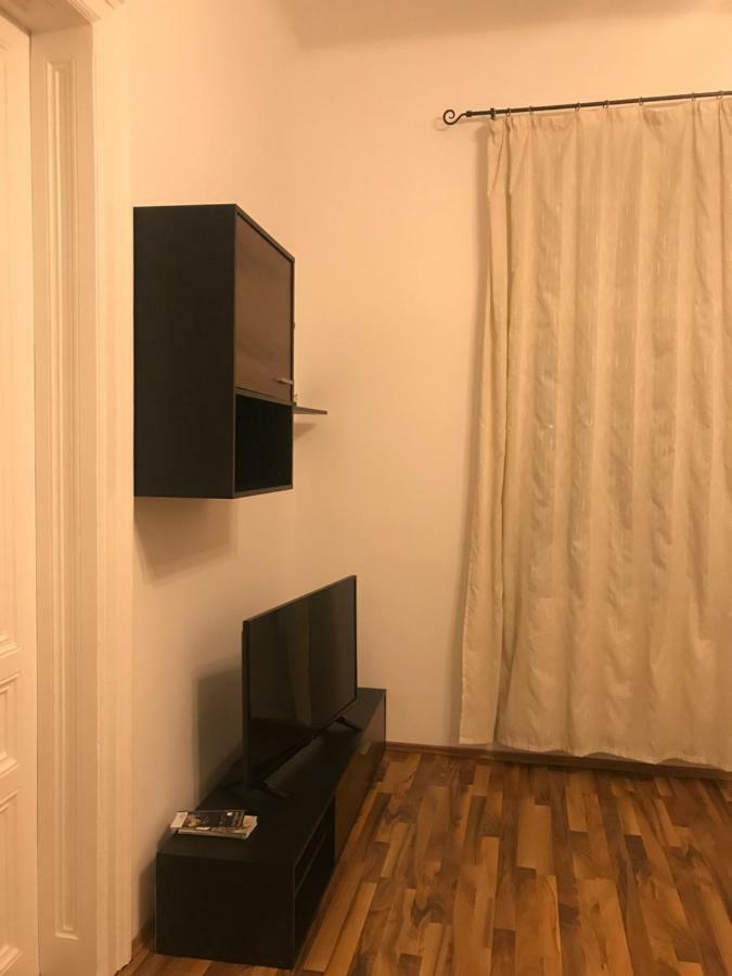 Max Winter Platz Ferienwohnung Wien