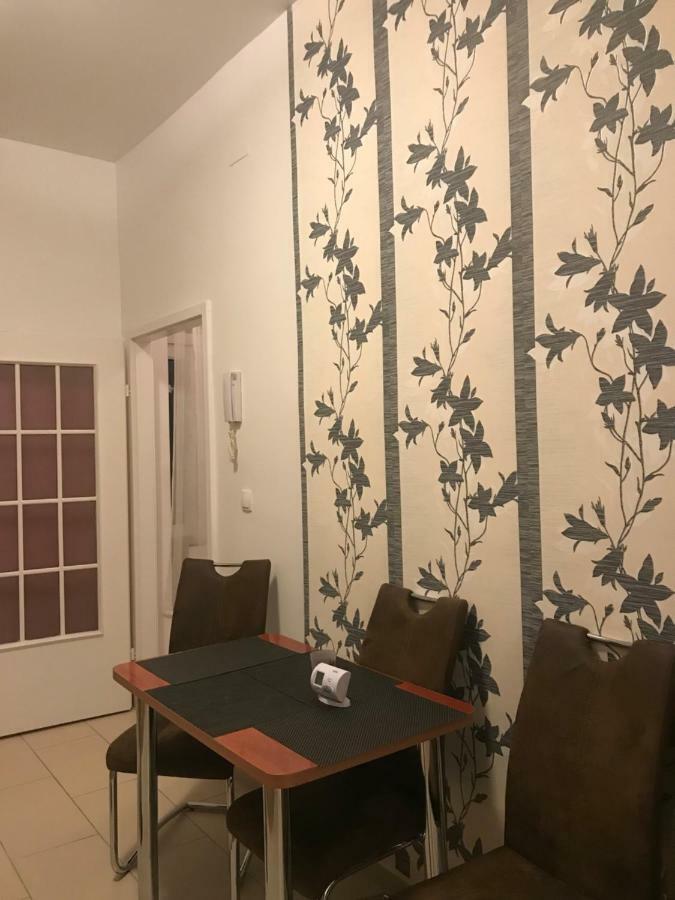 Max Winter Platz Ferienwohnung * Wien